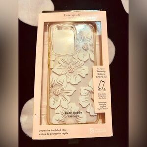 kate spade White Floral Smartphone Case